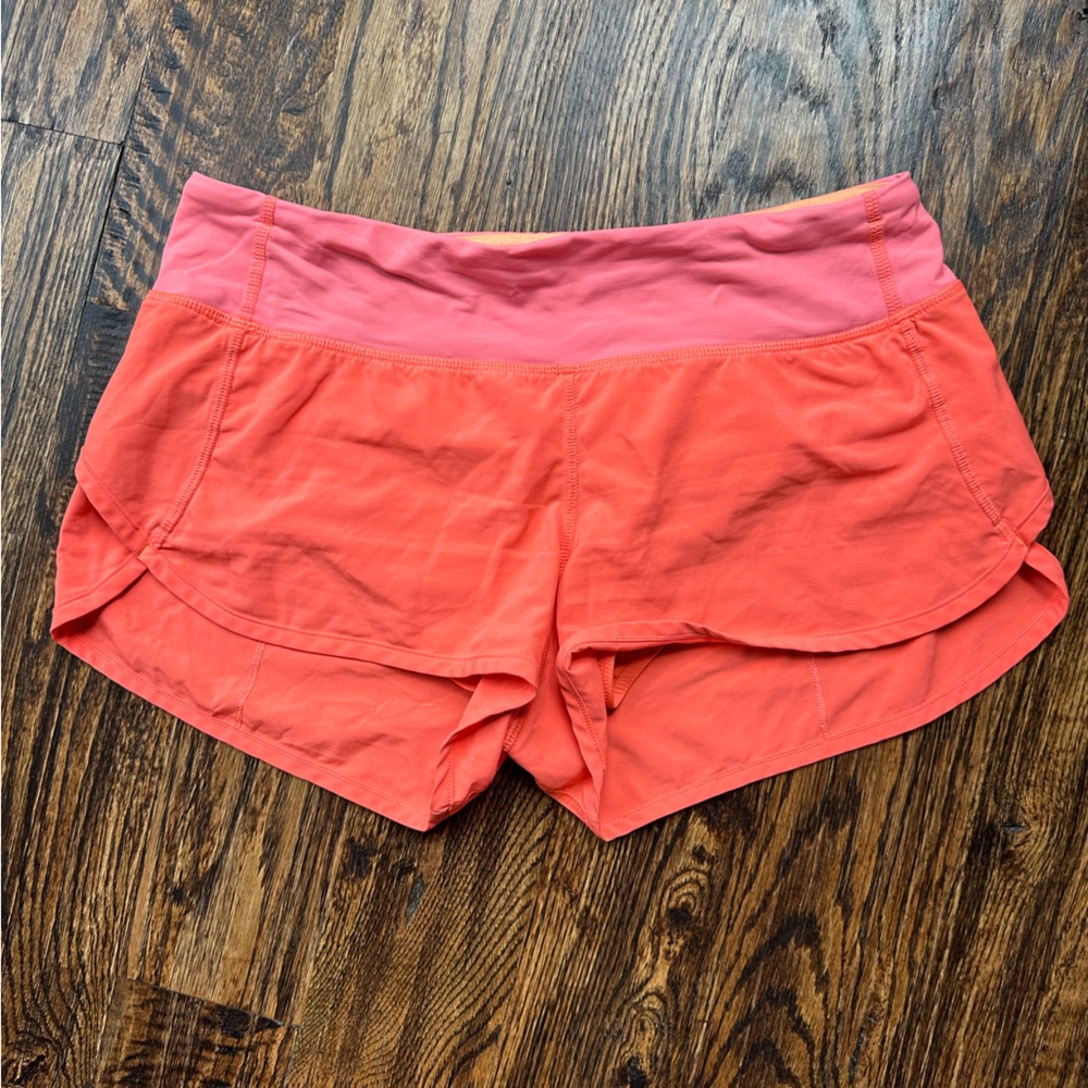 Lululemon mid rise Speed Short 2.5